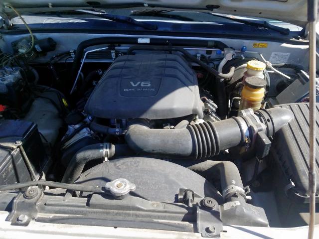 4S6CK58W924402448 - 2002 HONDA PASSPORT E 银色 照片 7