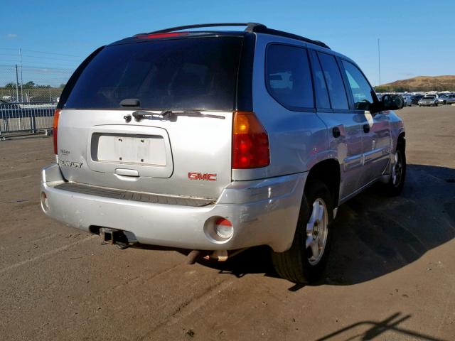 1GKDT13S152122815 - 2005 GMC ENVOY SILVER photo 4