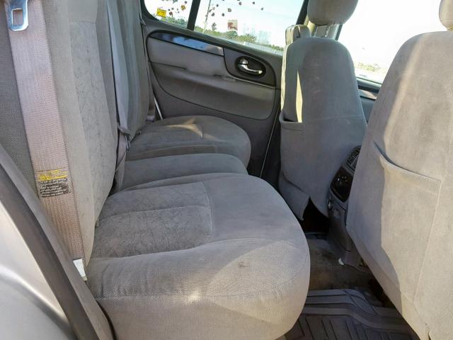 1GKDT13S152122815 - 2005 GMC ENVOY SILVER photo 6