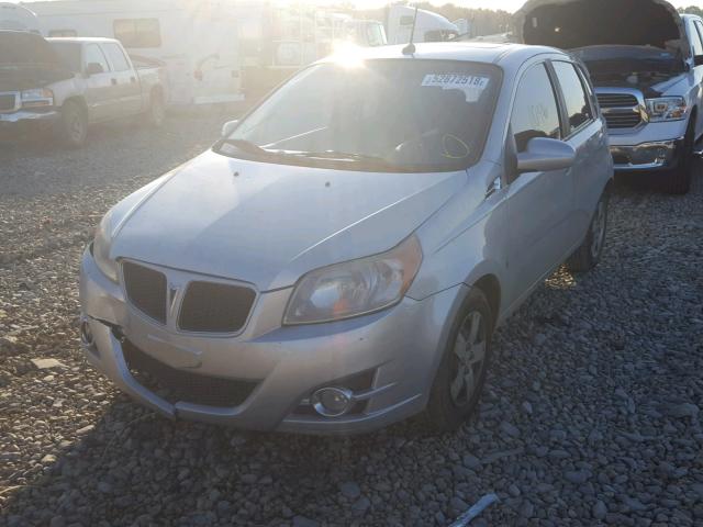 KL2TD66E39B668712 - 2009 PONTIAC G3 GRAY photo 2