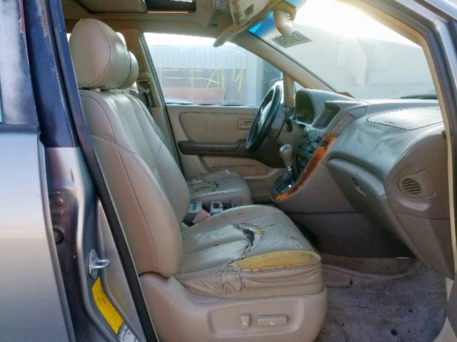 JT6HF10U5Y0109969 - 2000 LEXUS RX 300 GRAY photo 5