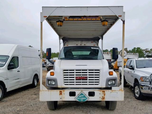 1GDP7E1326F407724 - 2006 GMC C7500 C7E0 WHITE photo 9