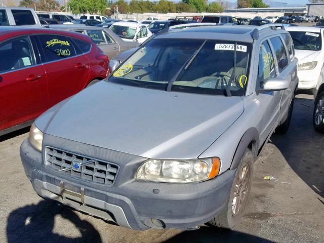 YV4SZ592771262051 - 2007 VOLVO XC70 SILVER photo 2