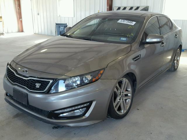 5XXGR4A66DG235943 - 2013 KIA OPTIMA SX SILVER photo 2