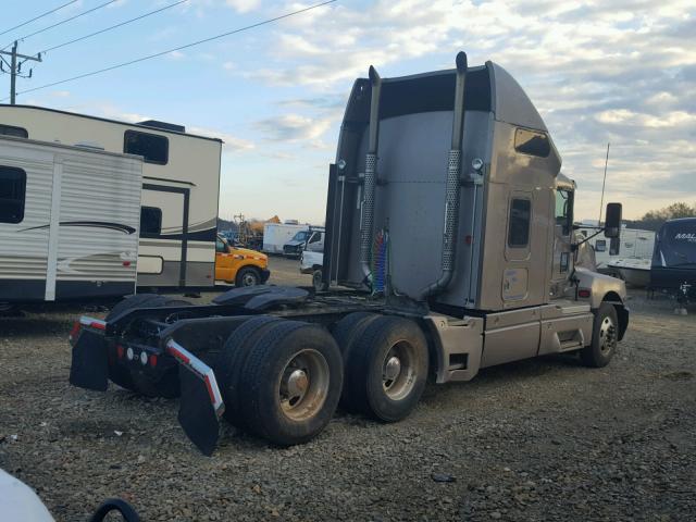 1XKADB9X27J184564 - 2007 KENWORTH CONSTRUCTI GRAY photo 4