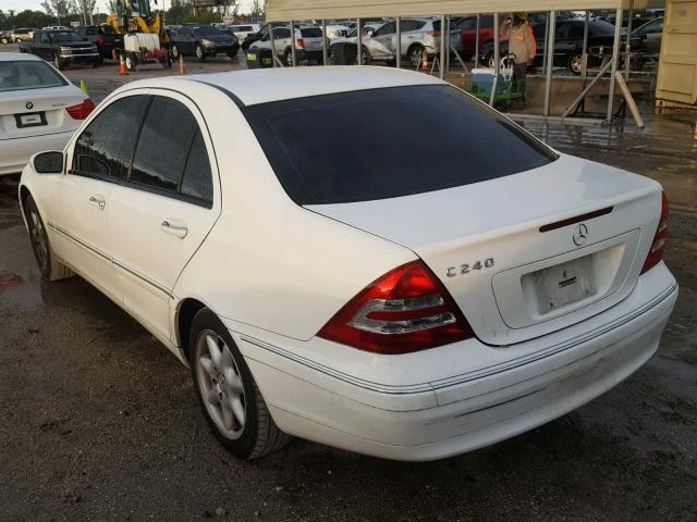 WDBRF61J44E016094 - 2004 MERCEDES-BENZ C 240 WHITE photo 3