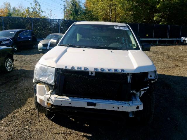 SALFT2BN3AH199448 - 2010 LAND ROVER LR2 HSE TE WHITE photo 9