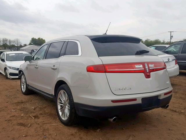 2LMHJ5ATXKBL02872 - 2019 LINCOLN MKT CREAM photo 3