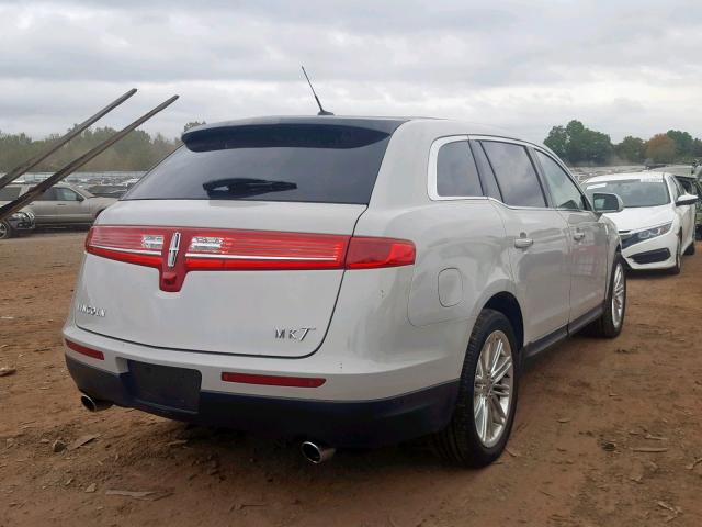 2LMHJ5ATXKBL02872 - 2019 LINCOLN MKT CREAM photo 4