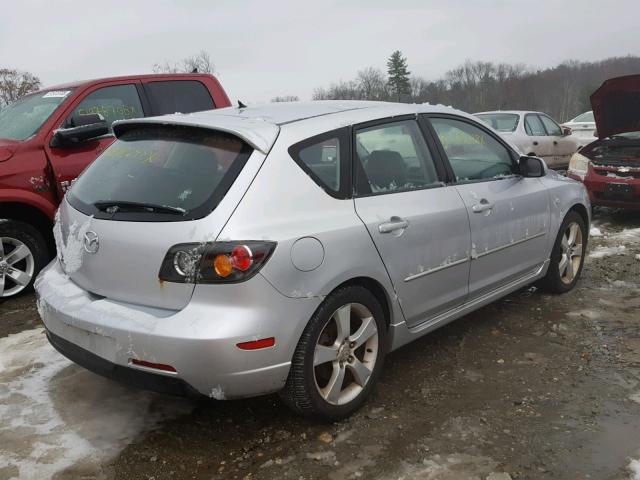 JM1BK143X41161727 - 2004 MAZDA 3 HATCHBAC SILVER photo 4