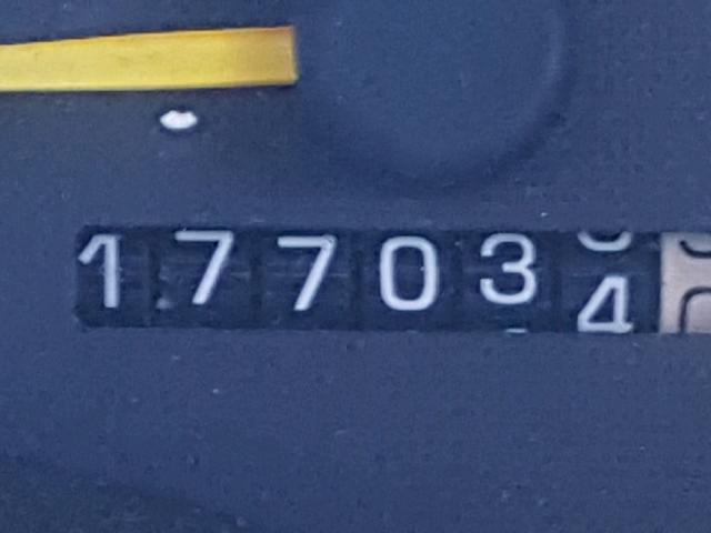 1G2WP12K9XF276330 - 1999 PONTIAC GRAND PRIX WHITE photo 8