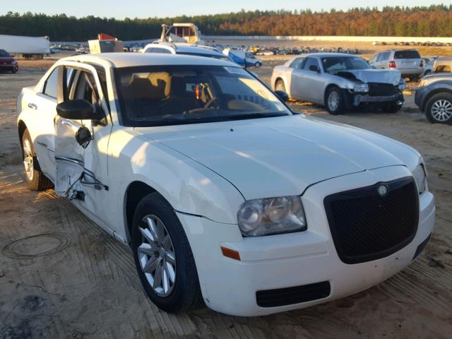 2C3LA43R28H207254 - 2008 CHRYSLER 300 LX WHITE photo 1