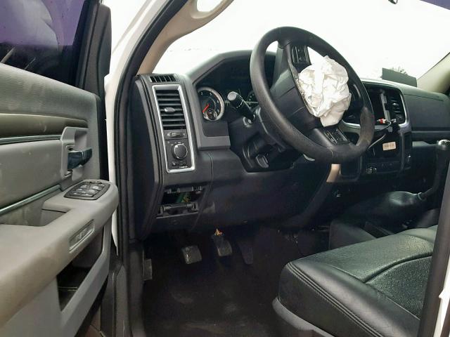 3C63RRLL5HG775812 - 2017 RAM 3500 SLT WHITE photo 9