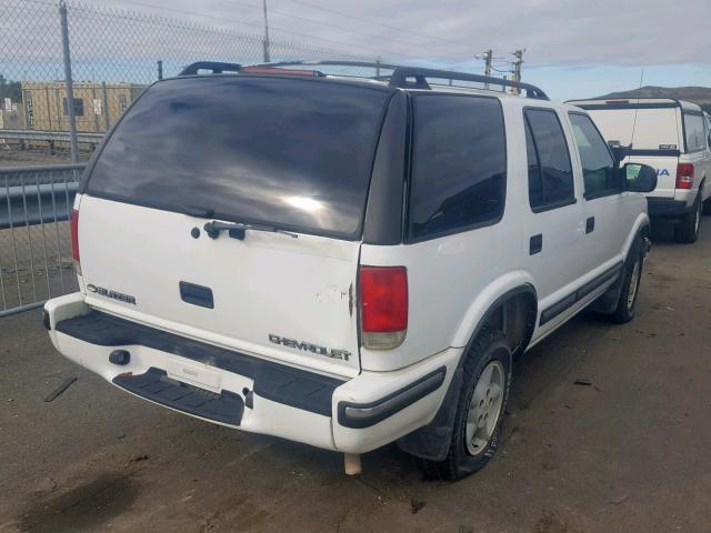 1GNDT13W4X2118203 - 1999 CHEVROLET BLAZER WHITE photo 4