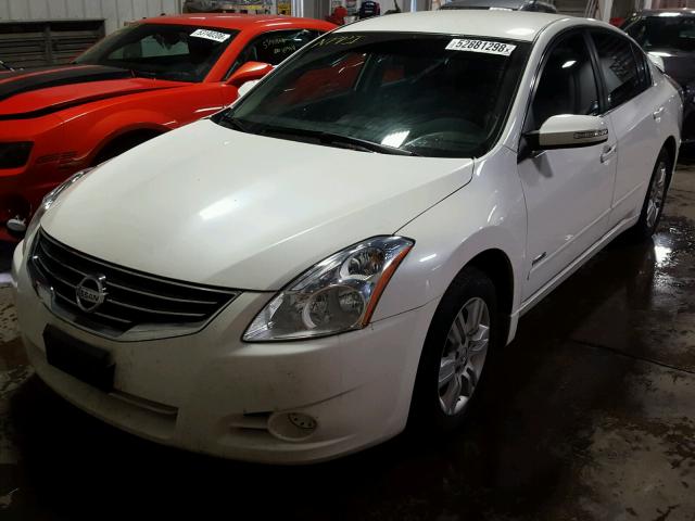 1N4CL2APXBC105258 - 2011 NISSAN ALTIMA HYB WHITE photo 2