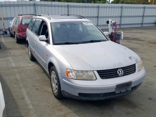 WVWNA63B3XE061469 - 1999 VOLKSWAGEN PASSAT GLS GRAY photo 1