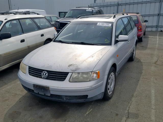 WVWNA63B3XE061469 - 1999 VOLKSWAGEN PASSAT GLS GRAY photo 2