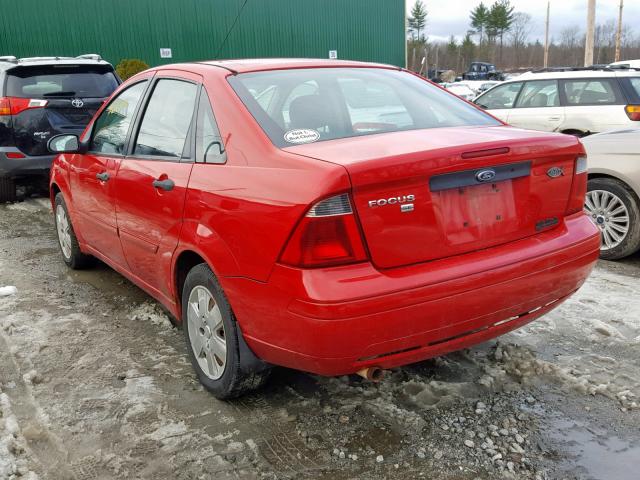 1FAHP34N67W260051 - 2007 FORD FOCUS ZX4 RED photo 3