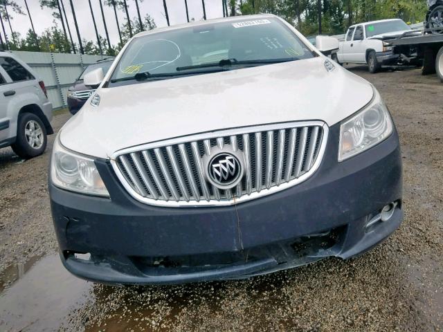 1G4GE5ED9BF232388 - 2011 BUICK LACROSSE C WHITE photo 9