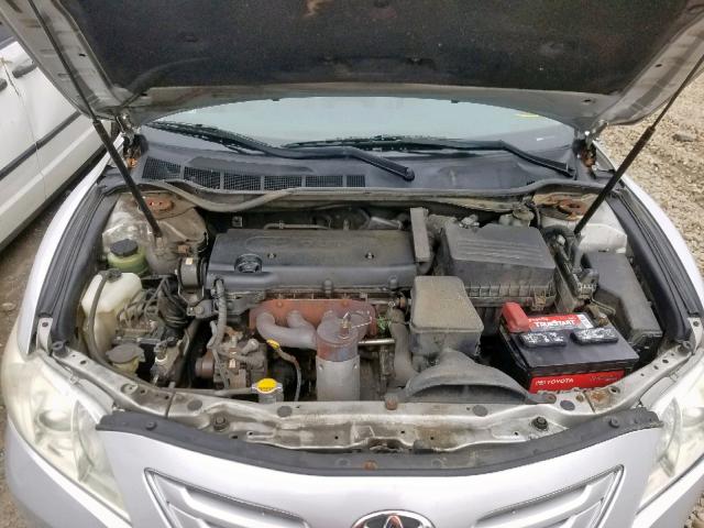 4T4BE46K39R070187 - 2009 TOYOTA CAMRY BASE SILVER photo 7