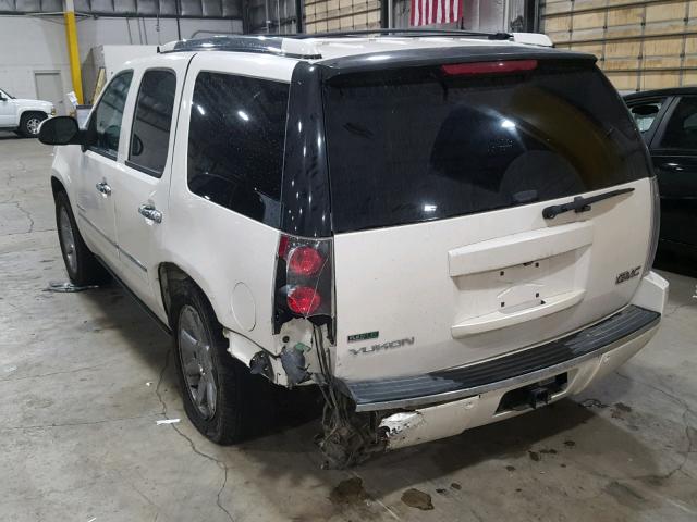 1GKUKEEFXAR165433 - 2010 GMC YUKON DENA WHITE photo 3