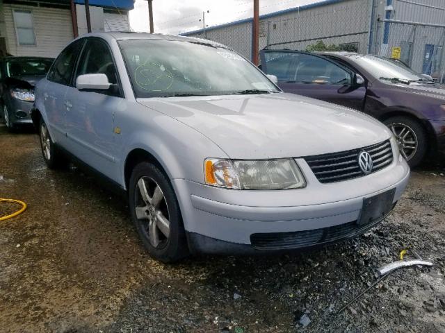 WVWMD63B1XE283205 - 1999 VOLKSWAGEN PASSAT GLS SILVER photo 1