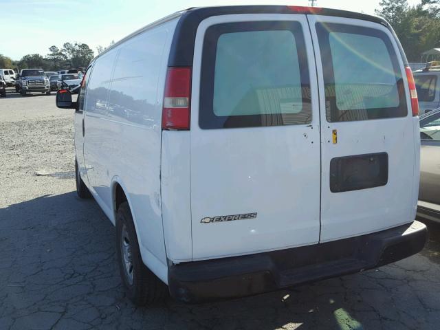 1GCFG15X191104795 - 2009 CHEVROLET EXPRESS G1 WHITE photo 3