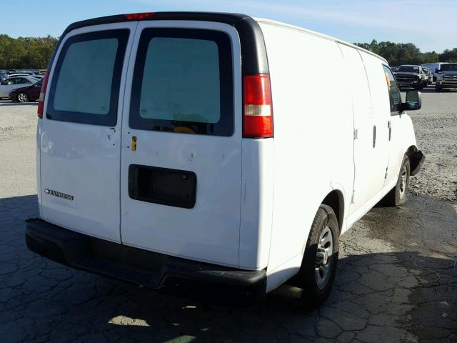 1GCFG15X191104795 - 2009 CHEVROLET EXPRESS G1 WHITE photo 4