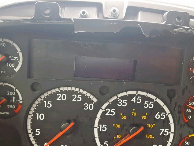 3ALACWDT2HDJC5975 - 2017 FREIGHTLINER M2 106 MED WHITE photo 8