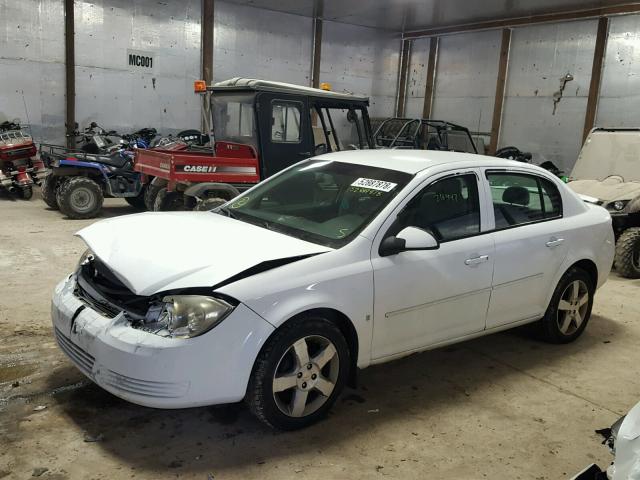 1G1AL58F687190836 - 2008 CHEVROLET COBALT LT WHITE photo 9