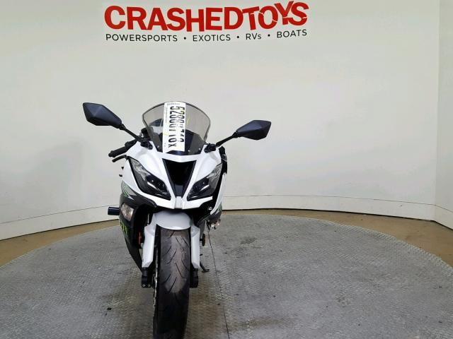 JKBZXJE11EA010859 - 2014 KAWASAKI ZX636 E WHITE photo 3