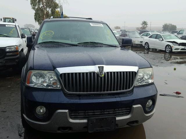 5LMFU28R34LJ04962 - 2004 LINCOLN NAVIGATOR 蓝色 照片 9