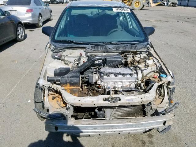 2HGEJ6610YH534159 - 2000 HONDA CIVIC BASE SILVER photo 9