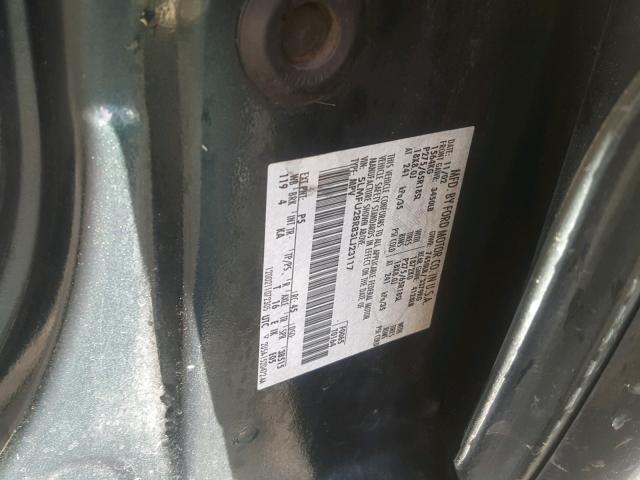 5LMFU28R83LJ23117 - 2003 LINCOLN NAVIGATOR Жасыл фото 10