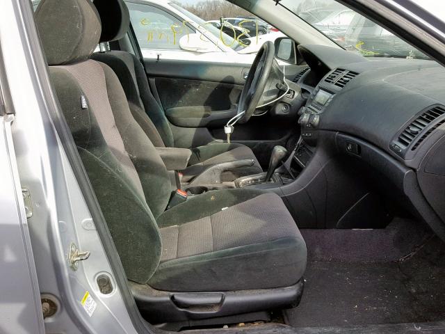 1HGCM56185A108593 - 2005 HONDA ACCORD DX SILVER photo 5