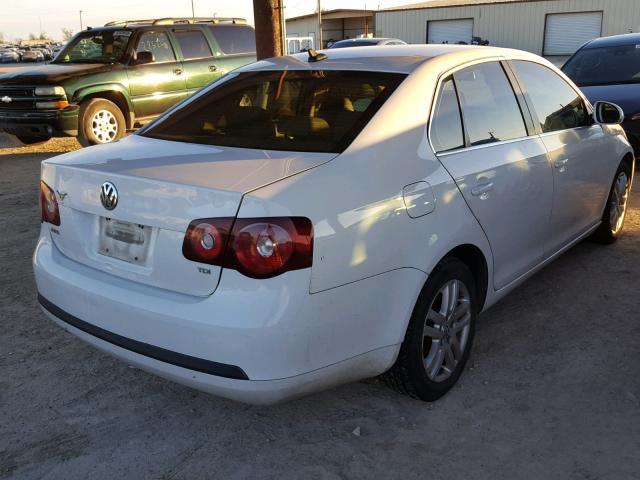 3VWAL71K89M177553 - 2009 VOLKSWAGEN JETTA TDI WHITE photo 4