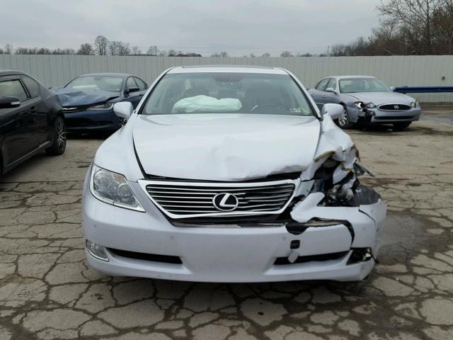 JTHBL46F285068719 - 2008 LEXUS LS 460 WHITE photo 9