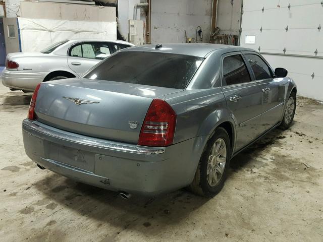 2C3LA63H66H236384 - 2006 CHRYSLER 300C GRAY photo 4