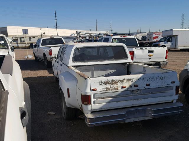 1GCHC33W5GS178951 - 1986 CHEVROLET C30 WHITE photo 3