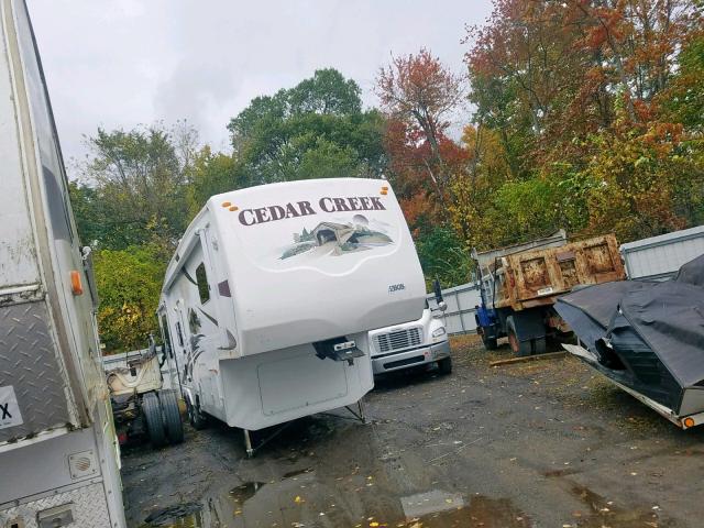 4X4FCRN238S201028 - 2008 FORR CEDAR CREE WHITE photo 1