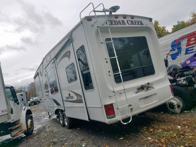 4X4FCRN238S201028 - 2008 FORR CEDAR CREE WHITE photo 3