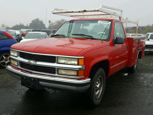 1GBGC34R8YR222426 - 2000 CHEVROLET CK3500 RED photo 2