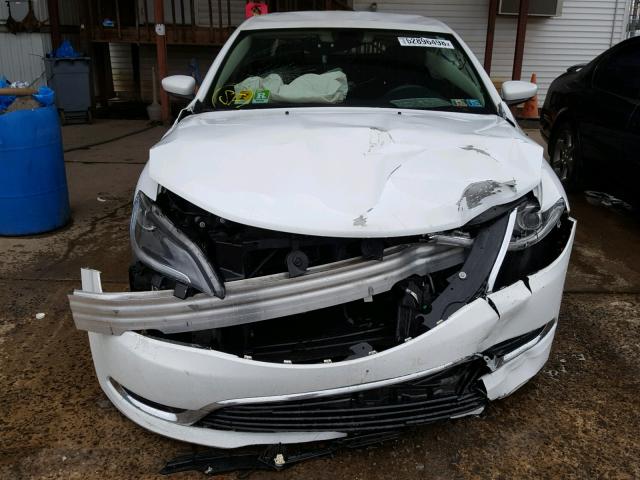 1C3CCCAB3FN676996 - 2015 CHRYSLER 200 LIMITE WHITE photo 9