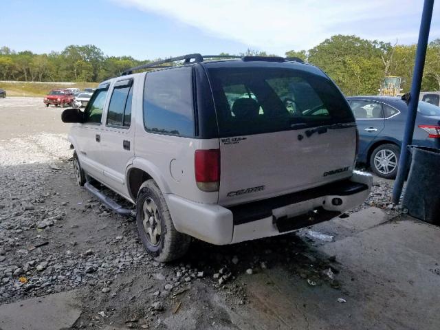 1GNDT13X63K139542 - 2003 CHEVROLET BLAZER WHITE photo 3