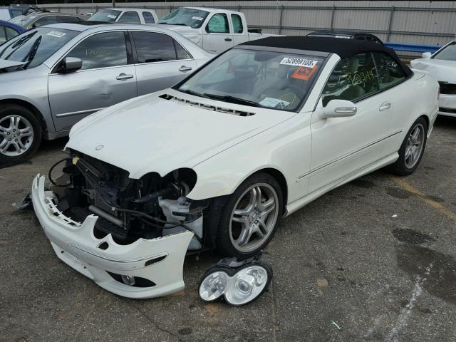 WDBTK72F39F262718 - 2009 MERCEDES-BENZ CLK 550 WHITE photo 2