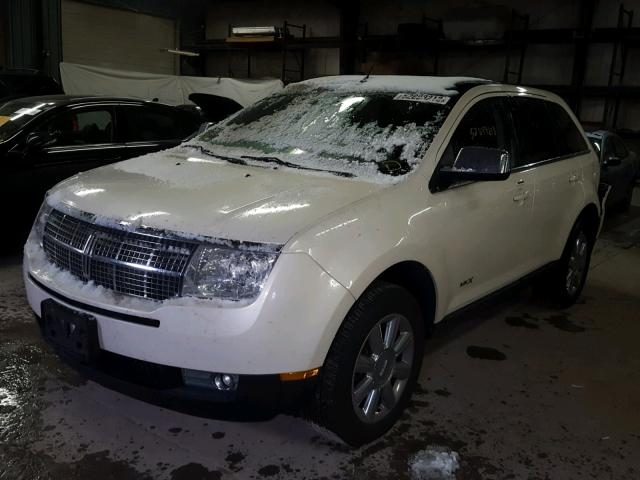 2LMDU88C87BJ18888 - 2007 LINCOLN MKX WHITE photo 2