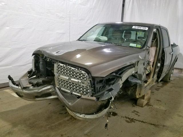 1C6RR7VT1JS103823 - 2018 RAM 1500 LARAM GRAY photo 2