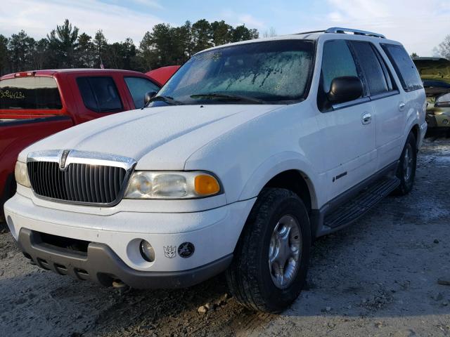 5LMFU28A01LJ03015 - 2001 LINCOLN NAVIGATOR Ақ фото 2