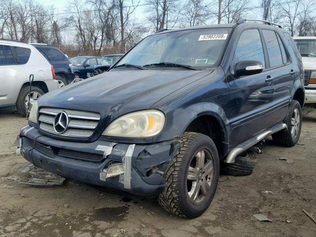 4JGAB57E65A548093 - 2005 MERCEDES-BENZ ML 350 BLACK photo 2