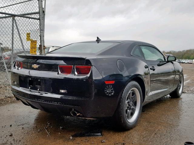 2G1FA1E37D9238254 - 2013 CHEVROLET CAMARO LS BLACK photo 4